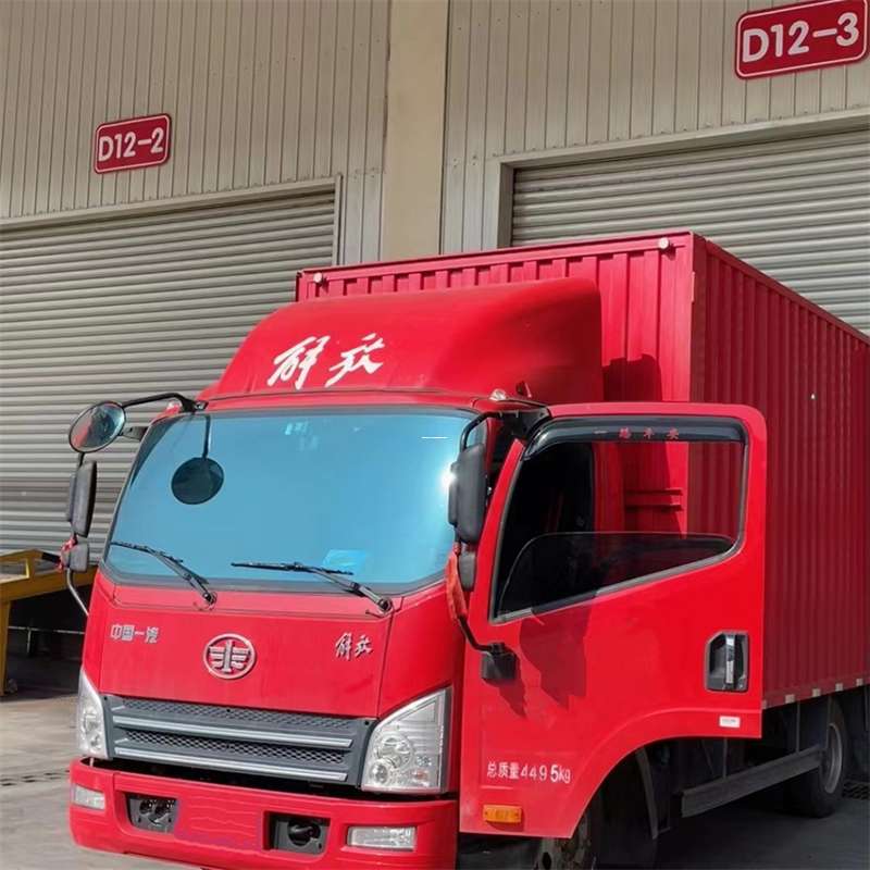 凤县阿拉尔市物流专线：大件快运与进仓出口的高效之旅